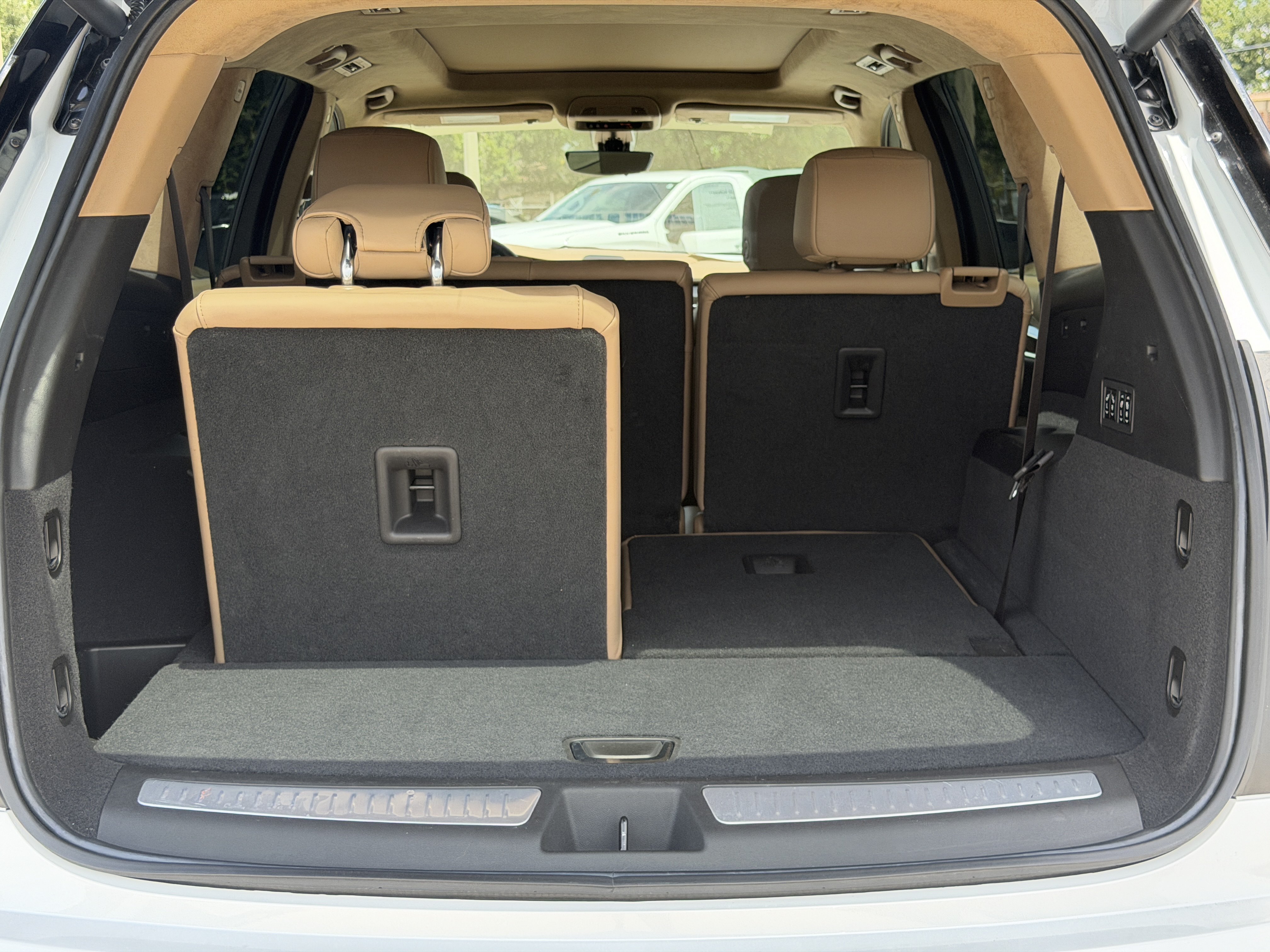 Certified 2023 Cadillac XT6 Premium Luxury w/ Platinum Package FWD image 10