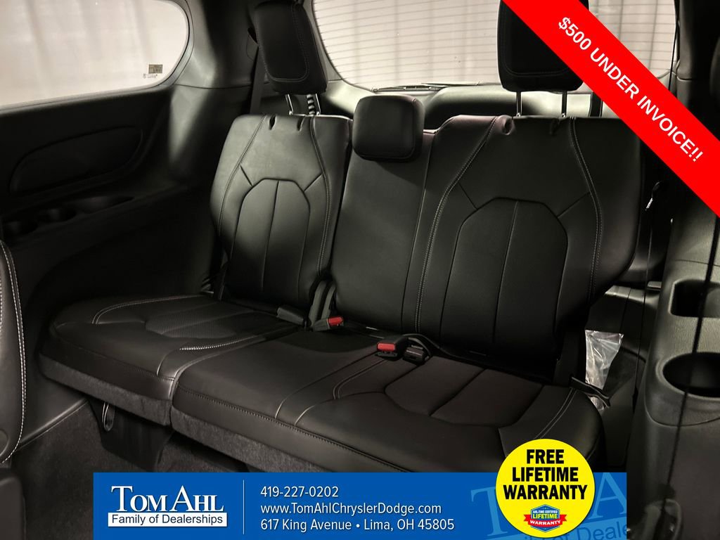 New 2026 Chrysler Voyager LX image 22