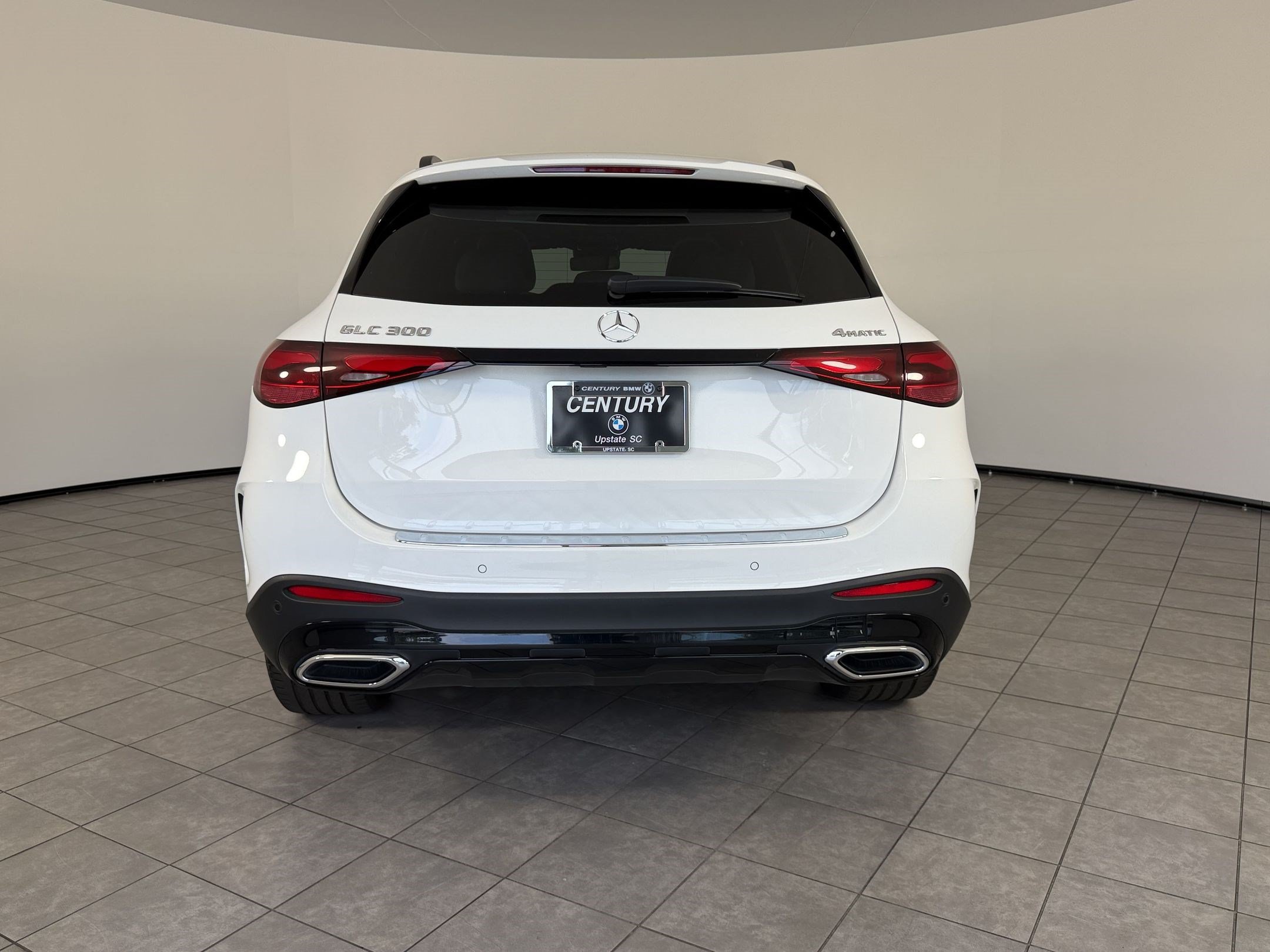 Used 2024 Mercedes-Benz GLC 300 4MATIC image 10