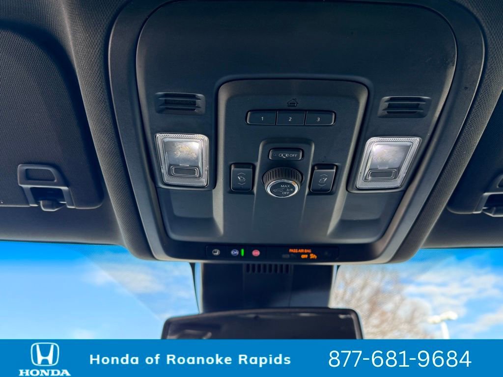 Used 2024 Chevrolet Suburban Premier image 40