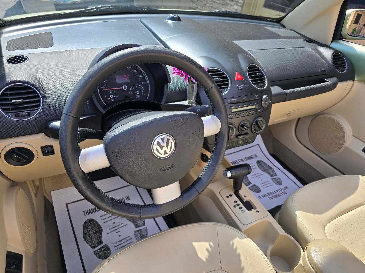 Used 2008 Volkswagen Beetle SE image 9