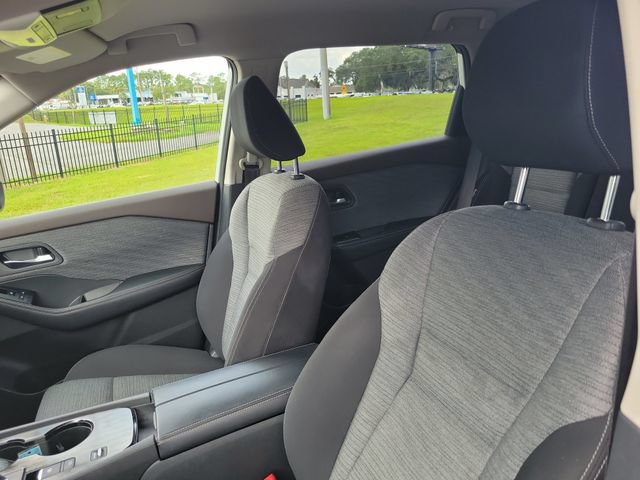 Used 2021 Nissan Rogue SV FWD image 19