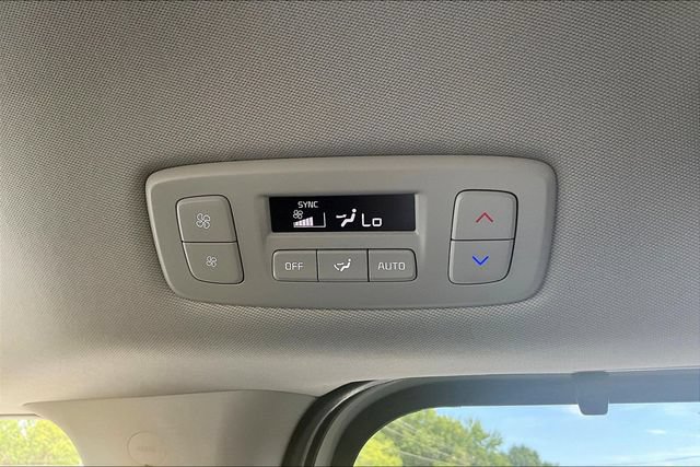 Used 2026 Kia Carnival EX FWD image 10