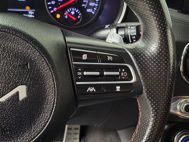 Used 2022 Kia Stinger GT-Line w/ Sun & Sound Package RWD image 26