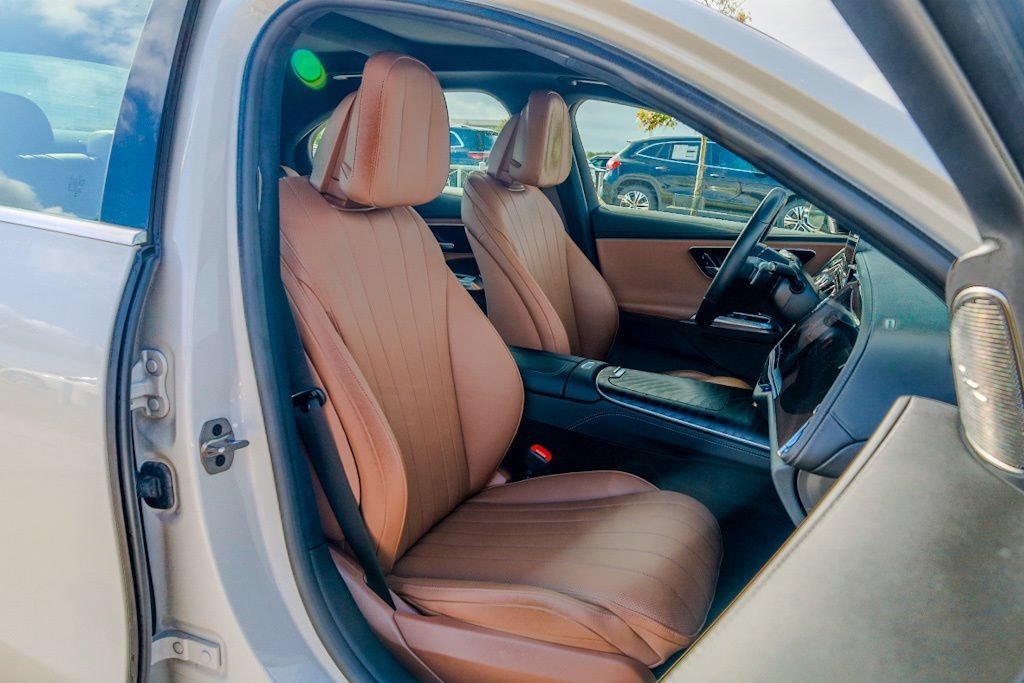 Certified 2024 Mercedes-Benz E 350 4MATIC Sedan image 24