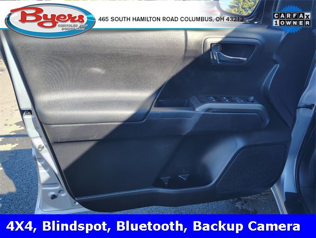 Used 2020 Toyota Tacoma TRD Off-Road image 11