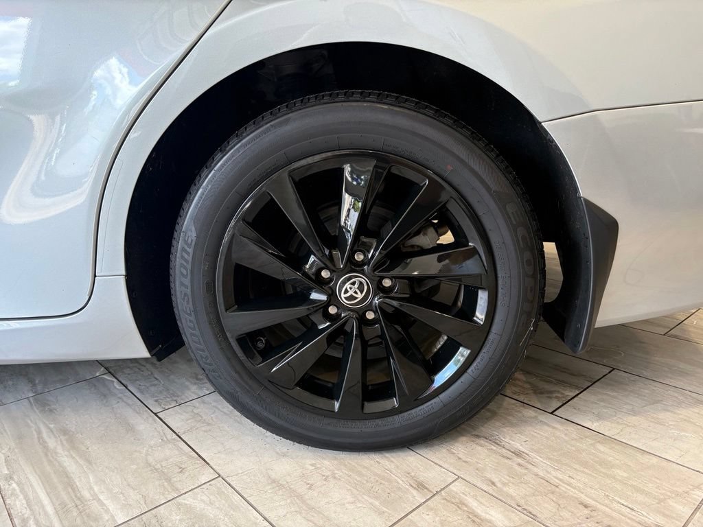 Used 2024 Toyota Camry LE FWD image 33