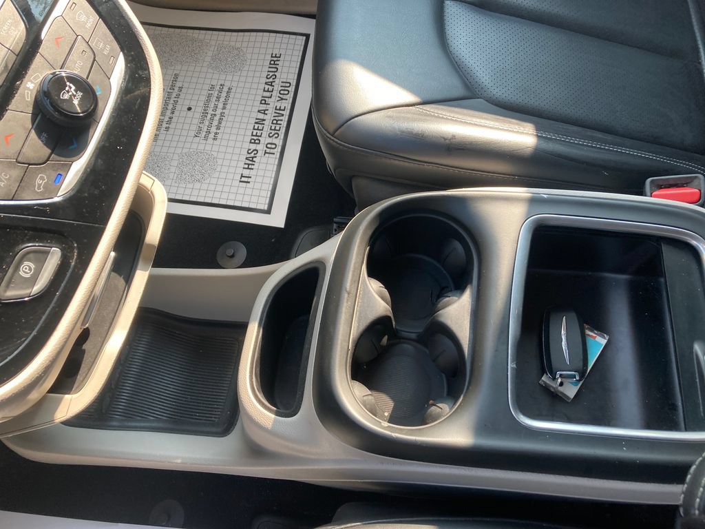 Used 2023 Chrysler Pacifica Touring-L FWD image 30
