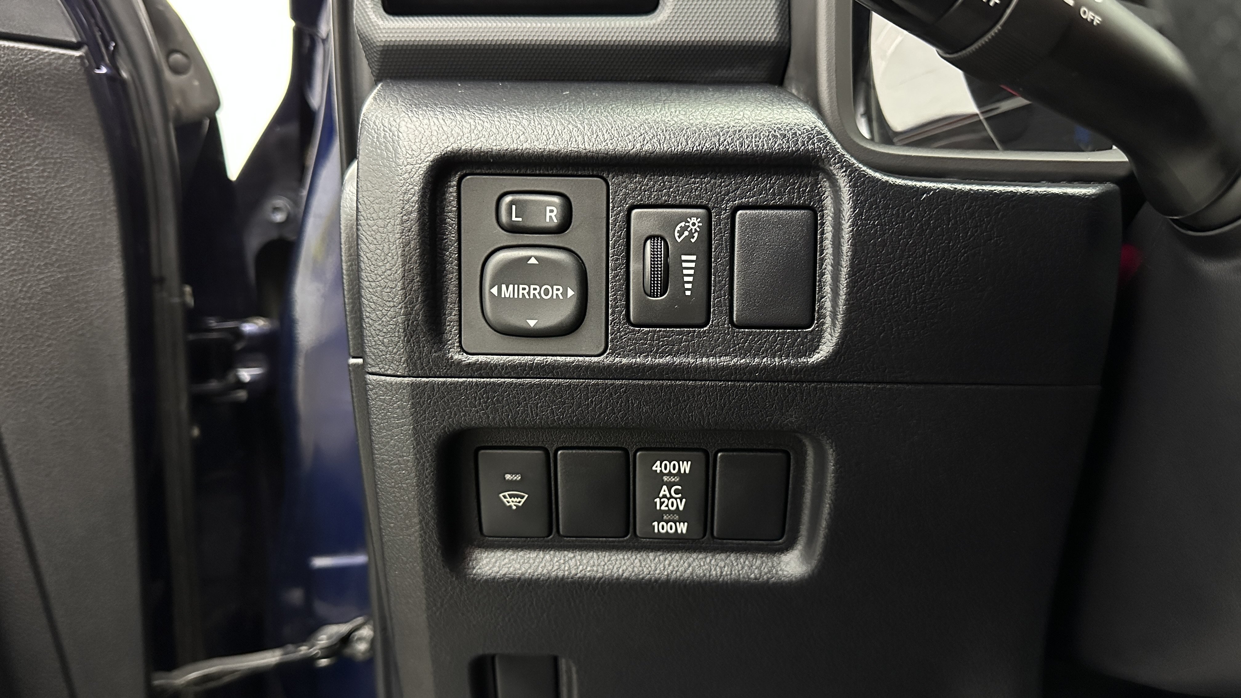 Used 2019 Toyota 4Runner TRD Off-Road Premium AWD/4WD image 14