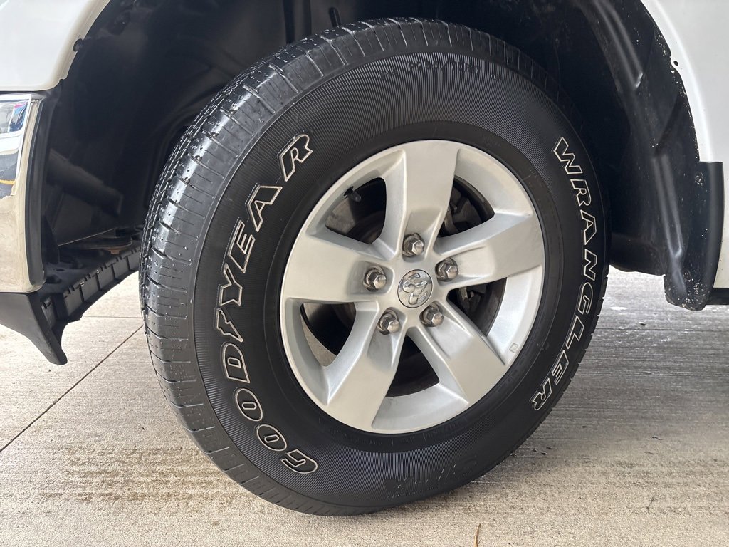 Used 2022 RAM 1500 Classic SLT w/ Electronics Convenience Group image 38