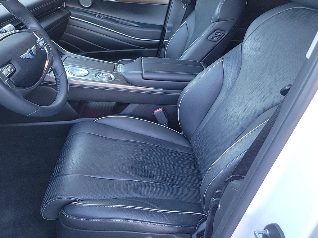 Used 2022 Genesis GV80 2.5T w/ Prestige Package 04 image 16