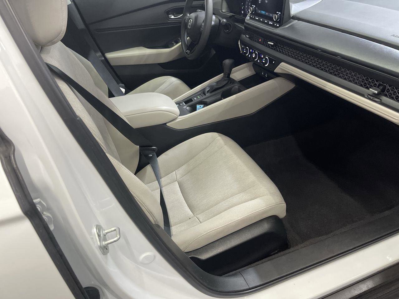 Certified 2025 Honda Accord SE image 24