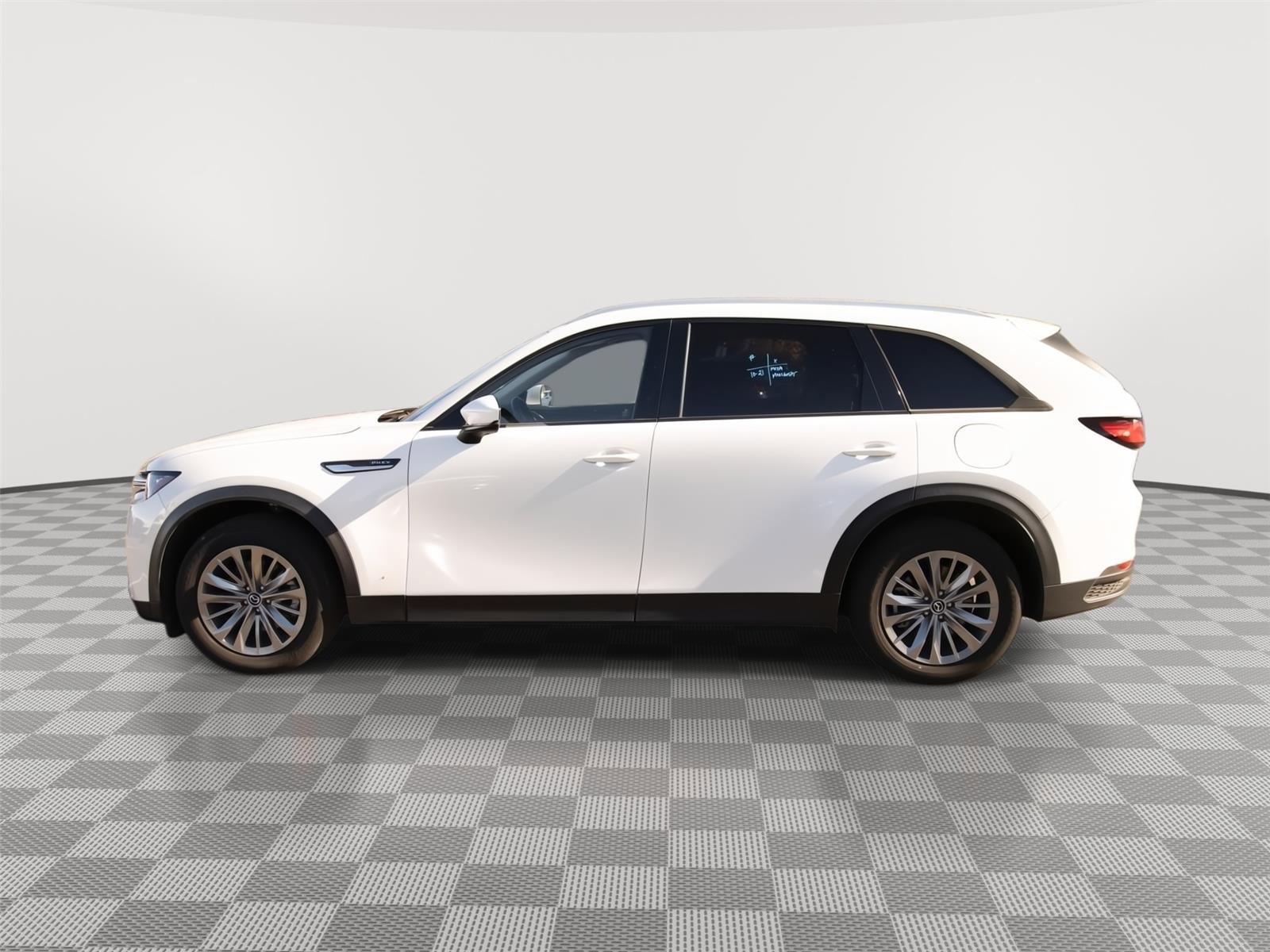 Used 2024 MAZDA CX-90 Plug-In Hybrid w/ Preferred image 17