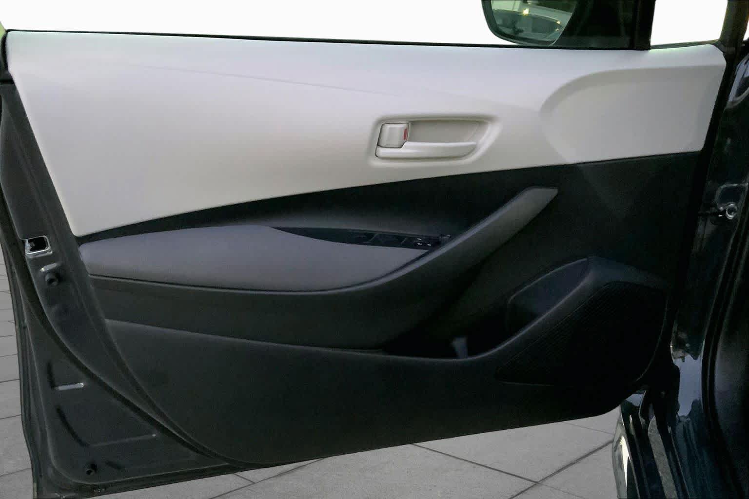 Used 2026 Toyota Corolla LE FWD image 19