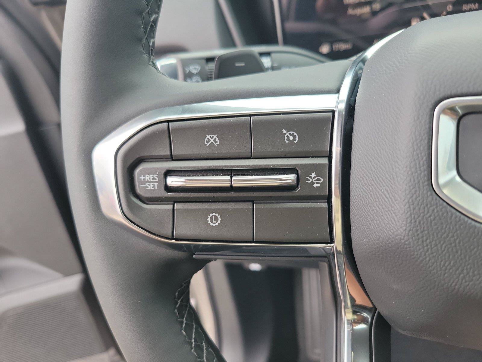 New 2027 GMC Terrain Elevation w/ Elevation Premium Package AWD/4WD image 25