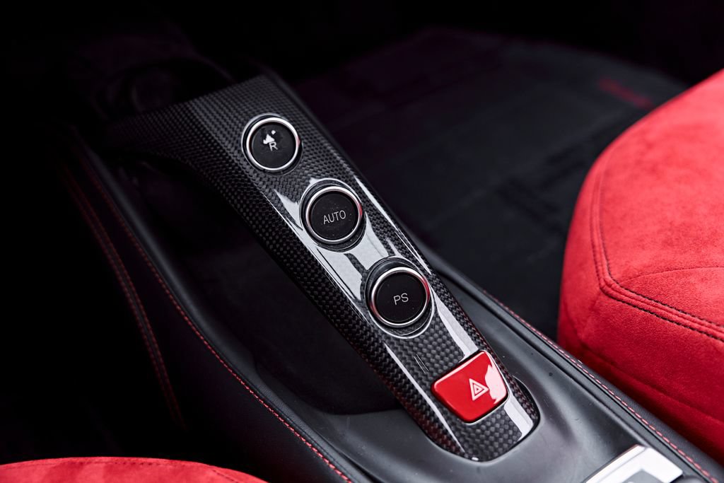 Used 2018 Ferrari 488 GTB RWD image 82