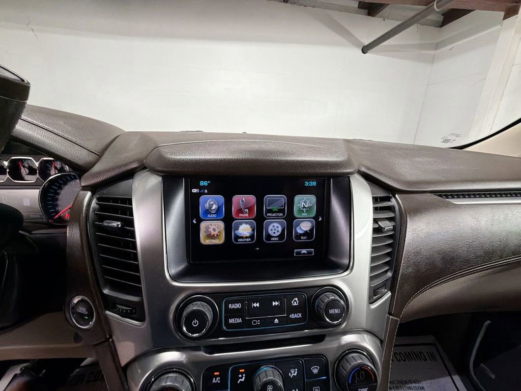 Used 2018 Chevrolet Suburban LT image 13