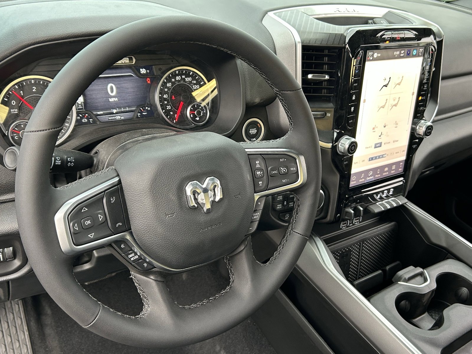New 2026 RAM 1500 Big Horn AWD/4WD image 18