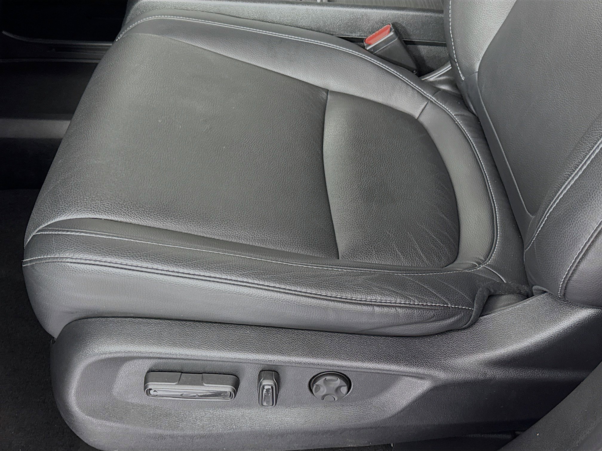 Certified 2022 Honda Odyssey Touring image 19