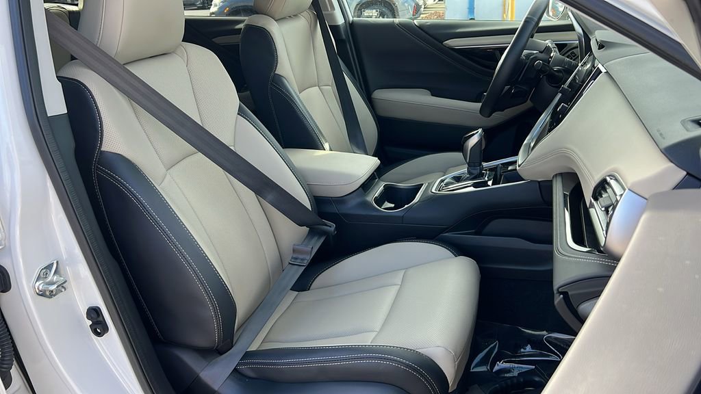 Certified 2025 Subaru Outback Limited image 13