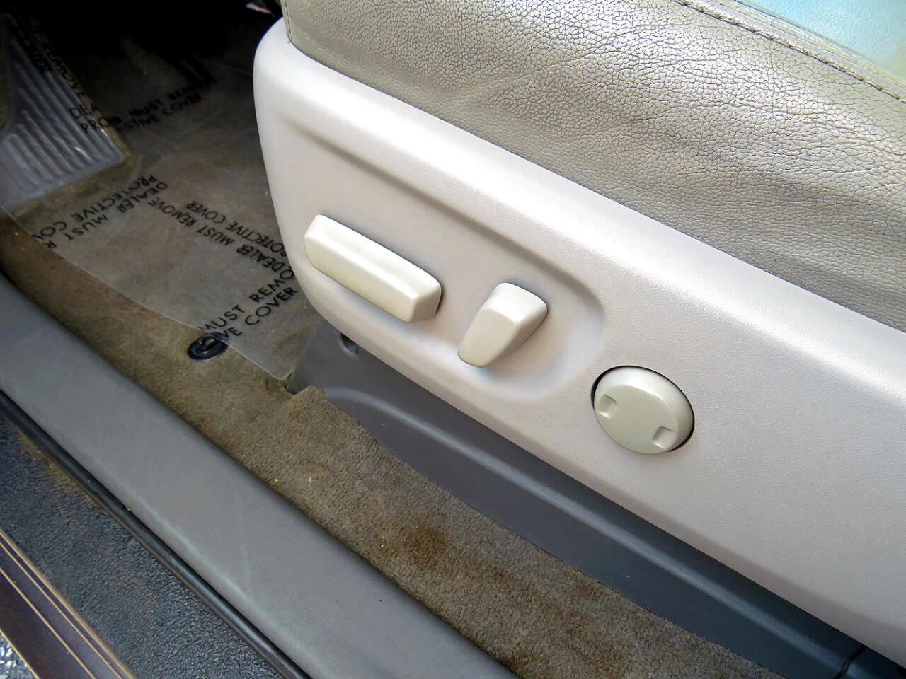 Used 2018 Toyota Sienna XLE image 18