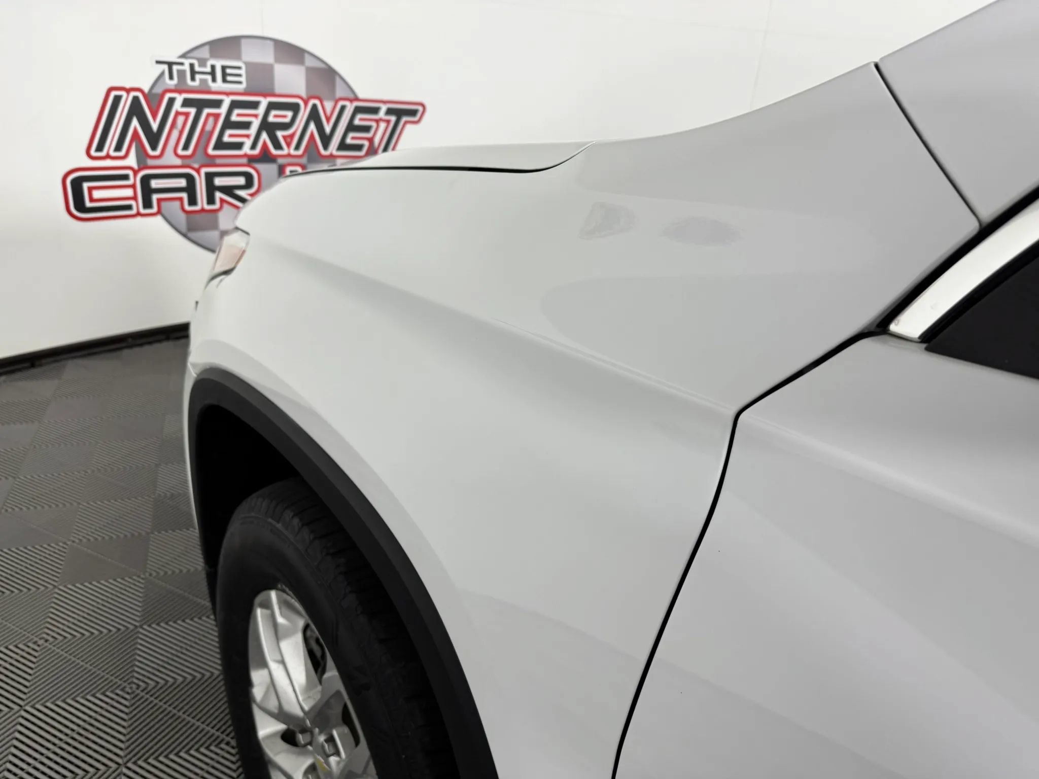 Used 2021 Chevrolet Traverse LS w/ LPO, Floor Liner Package FWD image 23