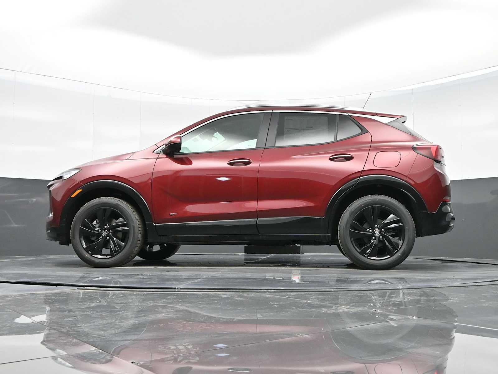 Used 2025 Buick Encore GX Sport Touring w/ Advanced Technology Package AWD/4WD image 30