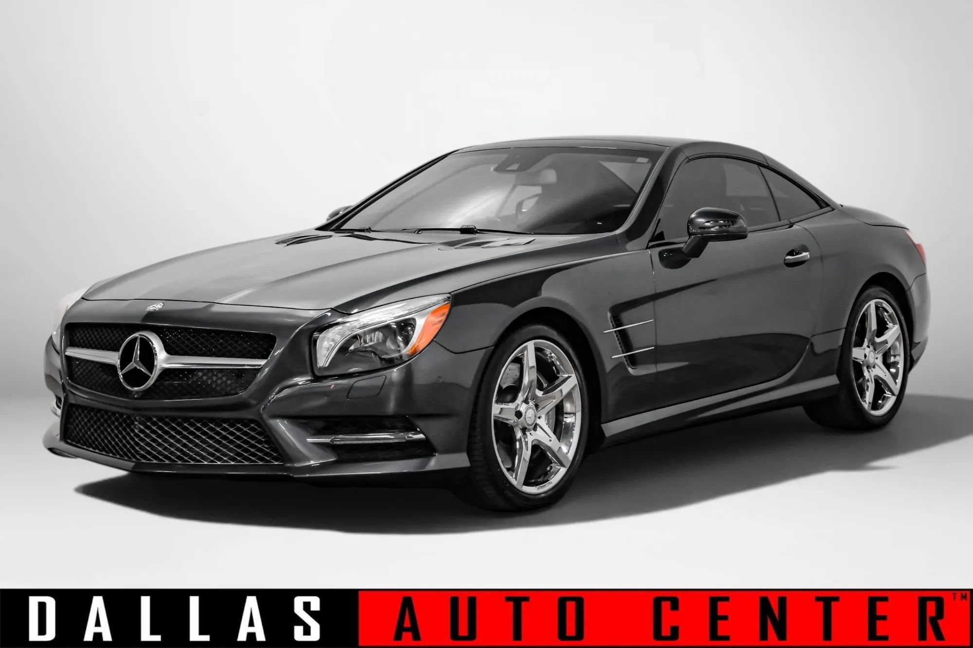 Used 2014 Mercedes-Benz SL 550 image 3