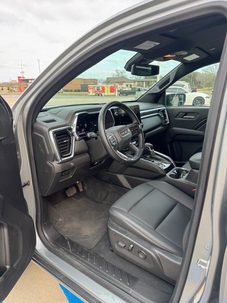 Used 2024 GMC Canyon Elevation w/ Elevation Premium Package image 8