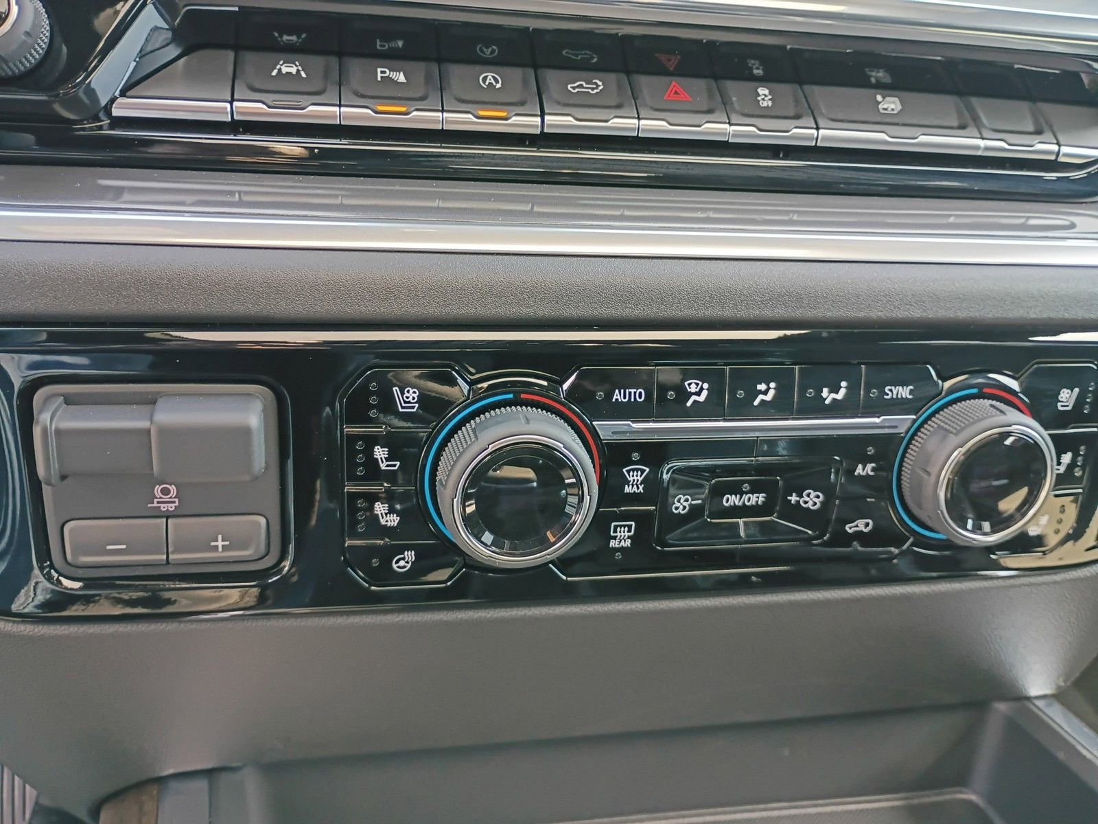 New 2026 Chevrolet Silverado 1500 High Country image 26