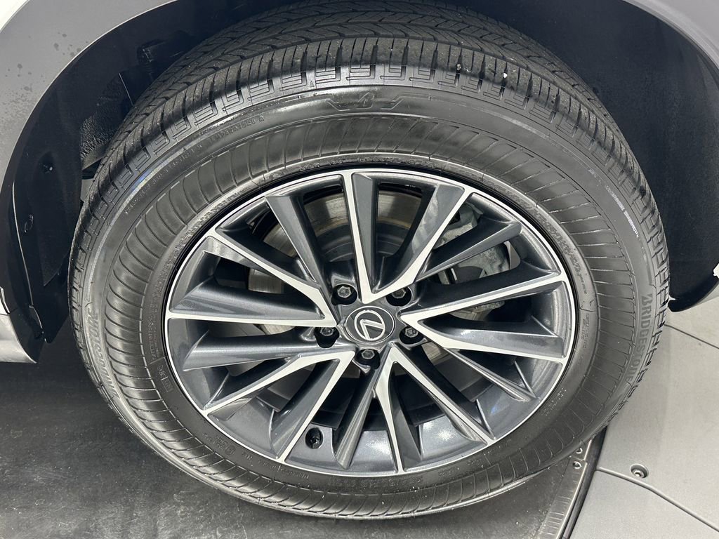 Used 2025 Lexus NX 250 FWD w/ Premium Package image 22