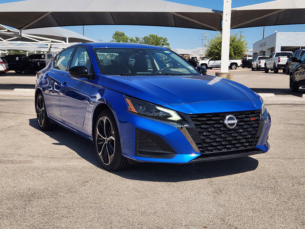 Used 2025 Nissan Altima 2.5 SR image 34