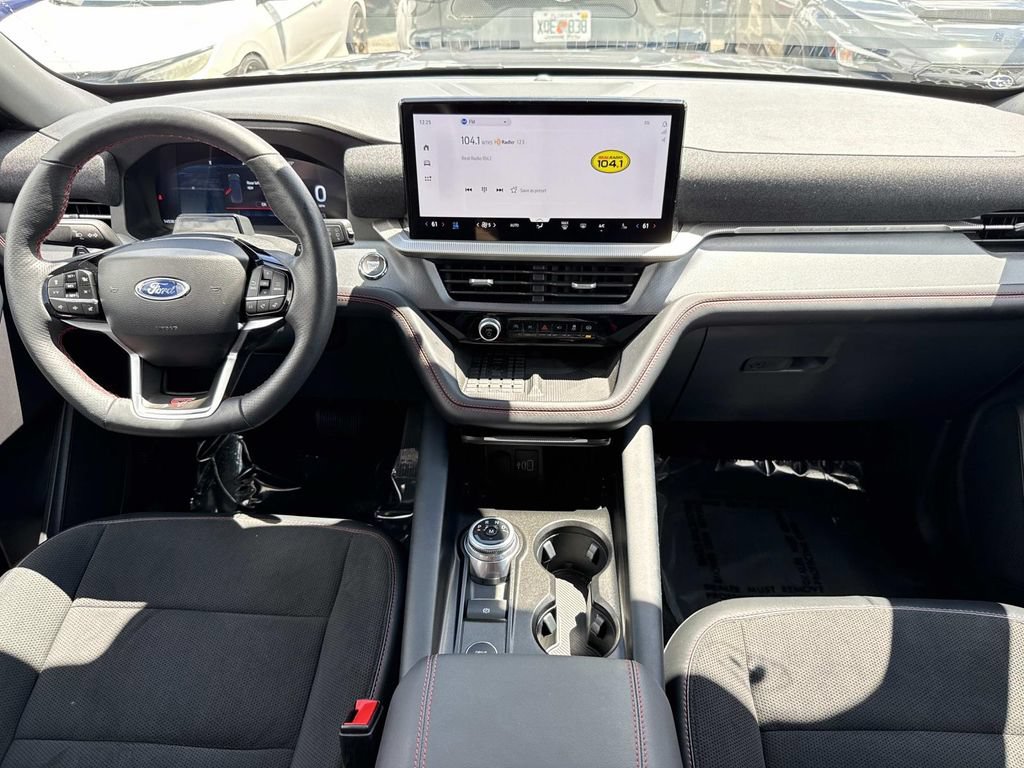 Used 2025 Ford Explorer ST AWD/4WD image 19