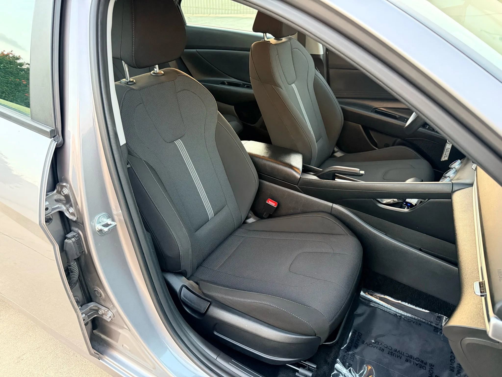 Used 2024 Hyundai Elantra SE image 15