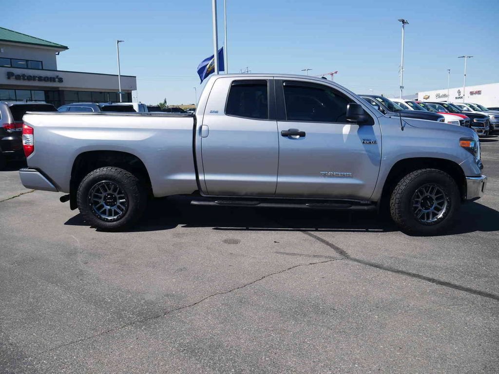 Used 2018 Toyota Tundra SR5 w/ SR5 Upgrade Package RWD image 29
