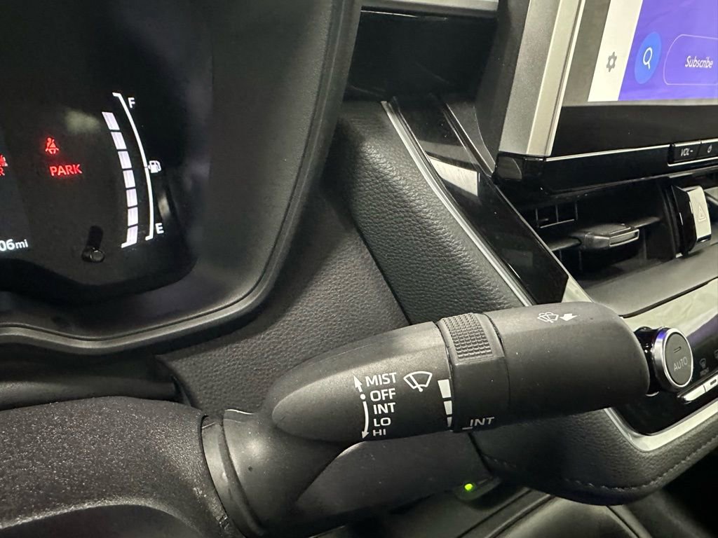 Used 2025 Toyota Corolla SE w/ SE Premium Package image 22