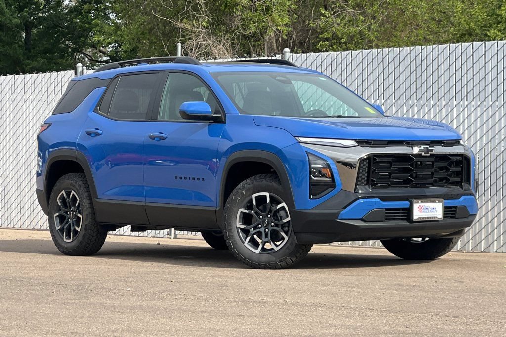 New 2026 Chevrolet Equinox ACTIV AWD/4WD image 2