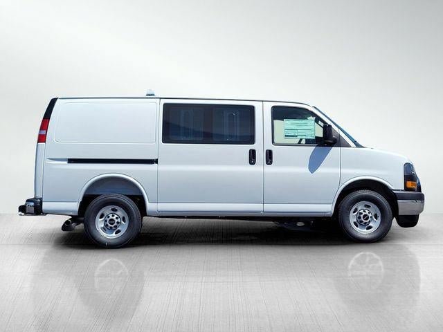 New 2026 GMC Savana 2500 w/ Driver Convenience Package RWD image 3