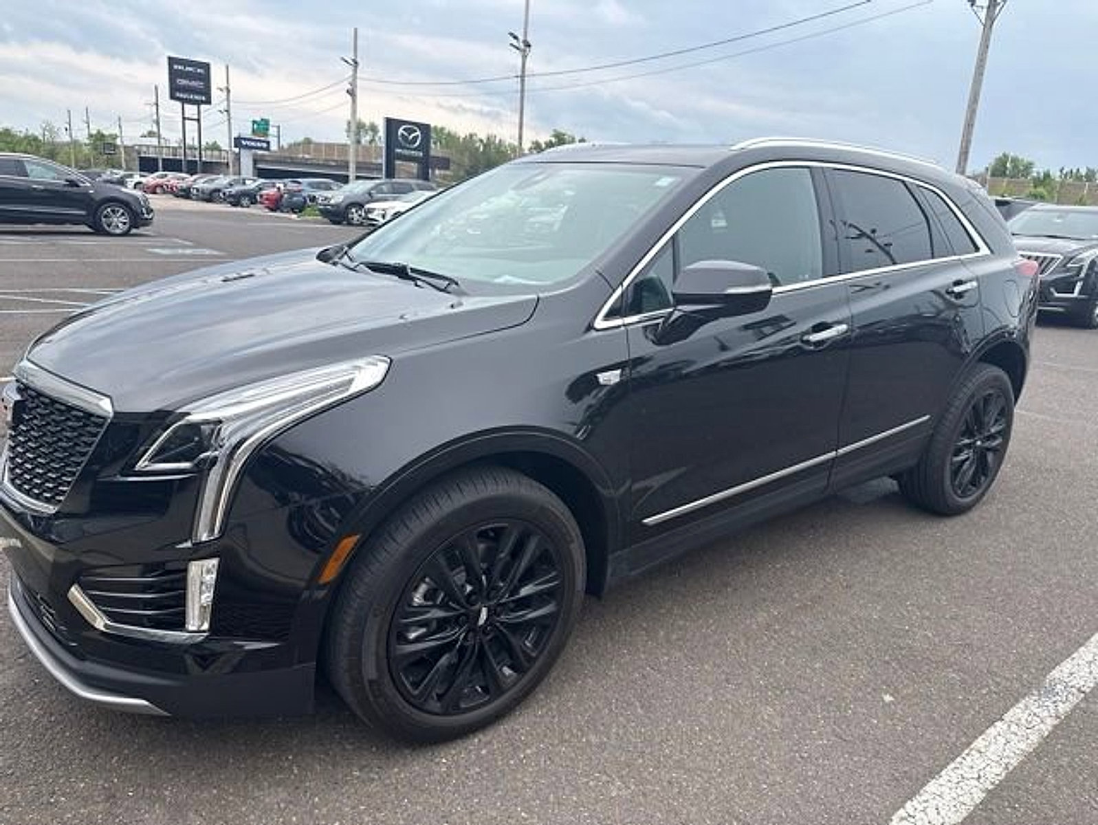 Certified 2023 Cadillac XT5 Premium Luxury AWD/4WD image 4