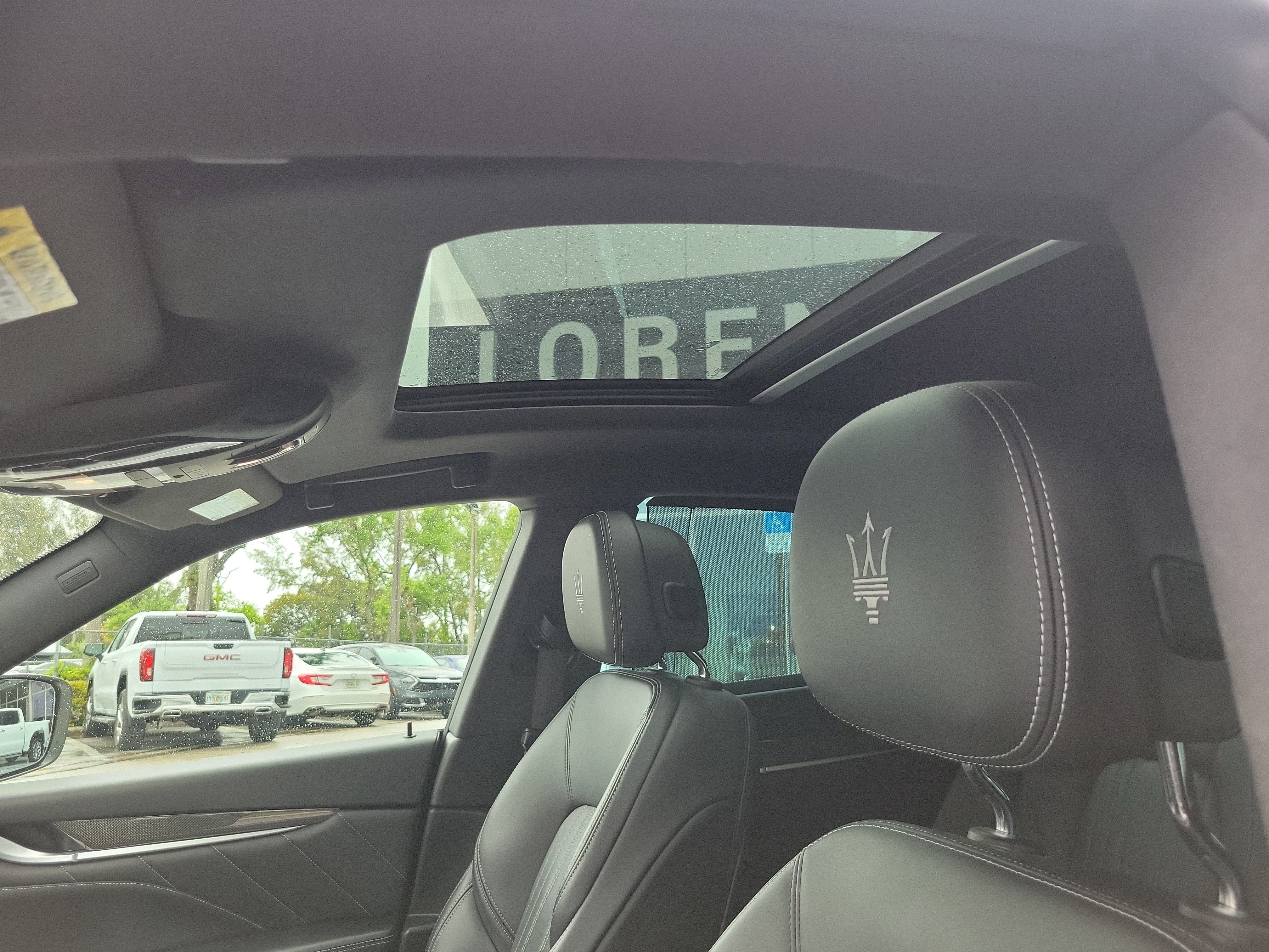 Used 2023 Maserati Levante GT AWD/4WD image 12