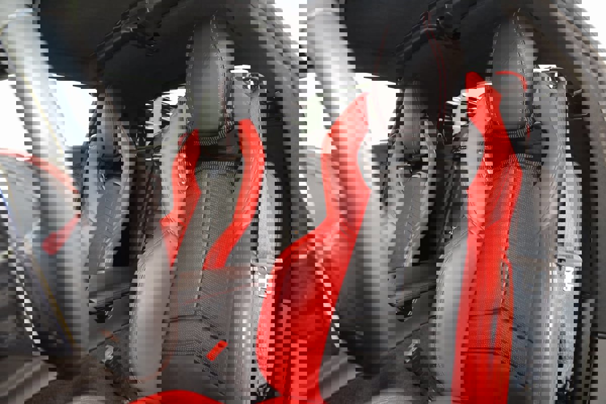 Used 2020 Chevrolet Corvette Stingray Premium Cpe w/ 3LT Preferred Equipment Group image 18