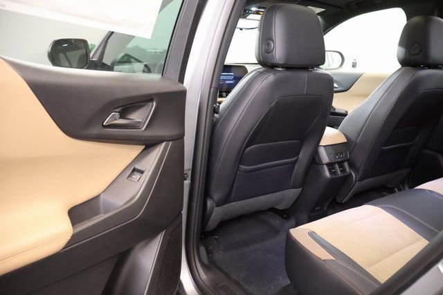 New 2026 Chevrolet Equinox ACTIV w/ Convenience Package III image 27
