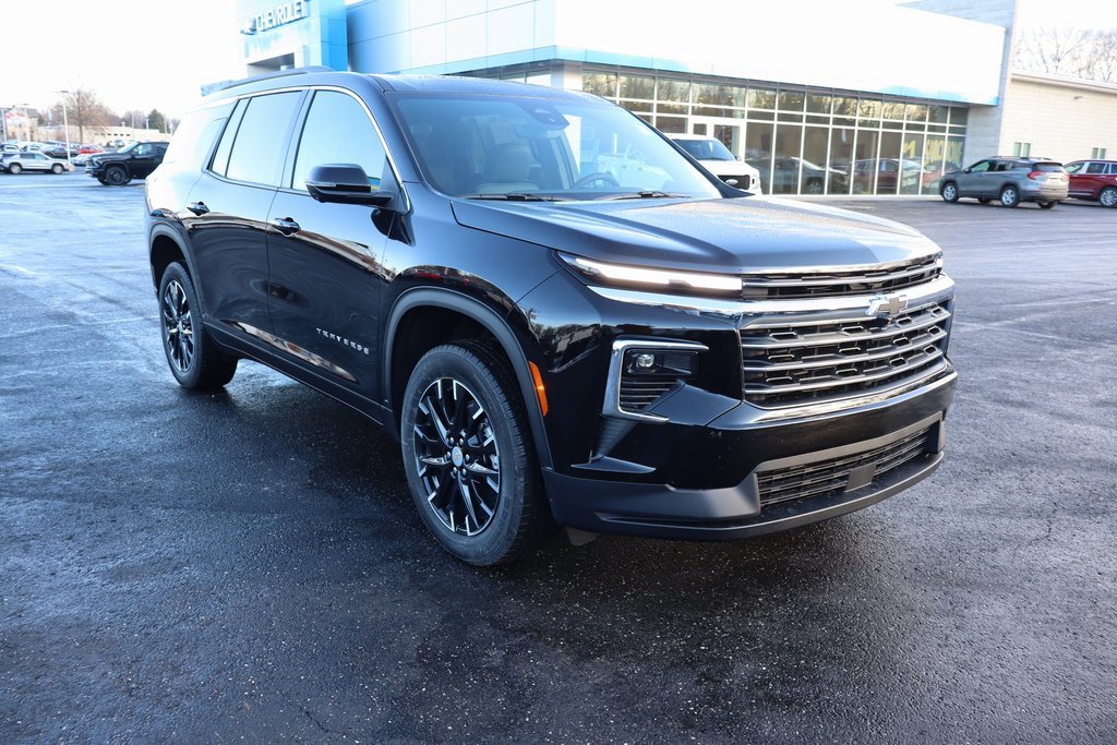 New 2026 Chevrolet Traverse LT w/ Sun and Wheel Package image 2