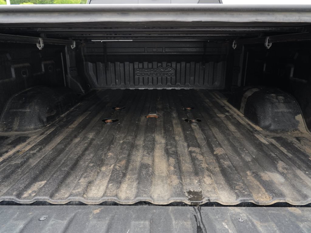 Used 2024 Chevrolet Silverado 3500 High Country w/ High Country Premium Package AWD/4WD image 28