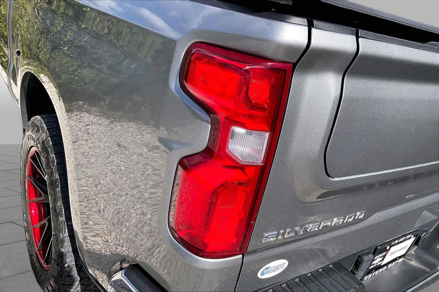 Used 2024 Chevrolet Silverado 1500 LTZ AWD/4WD image 28