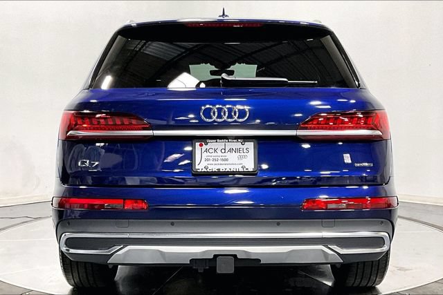 Certified 2023 Audi Q7 2.0T Premium Plus AWD/4WD image 3