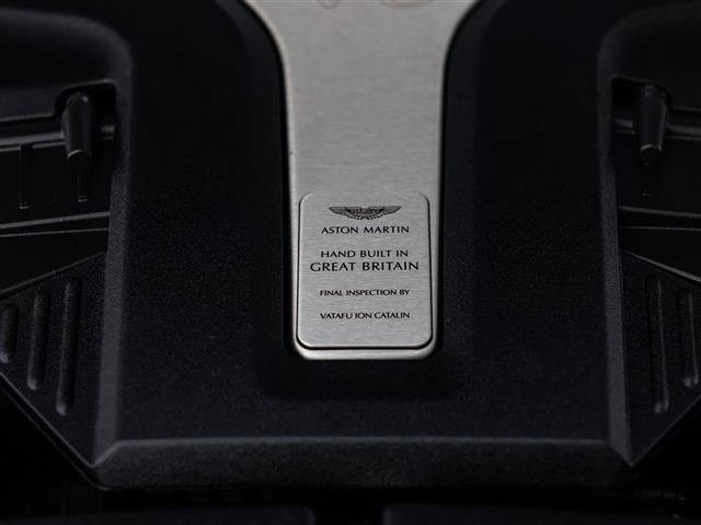 Used 2022 Aston Martin DBX AWD/4WD image 18