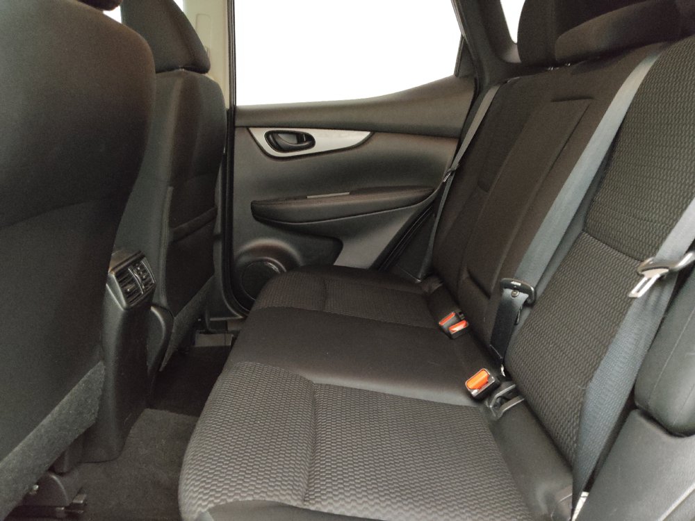 Used 2022 Nissan Rogue Sport S FWD image 18
