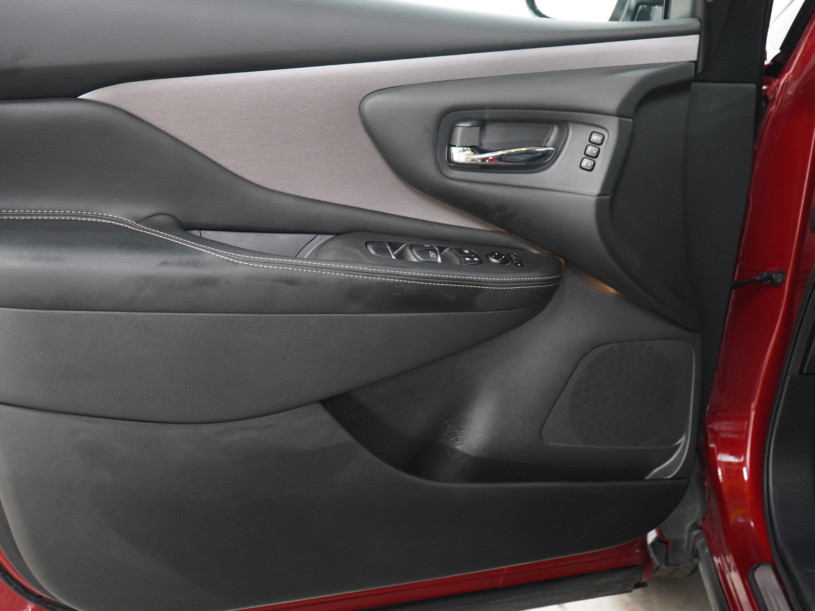 Used 2024 Nissan Murano SL AWD/4WD image 19