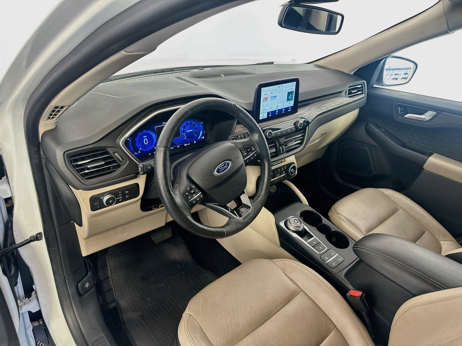 Used 2020 Ford Escape Titanium AWD/4WD image 9
